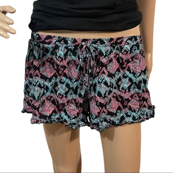 EYE Candy multi colored patterned shorts - Picture 2 of 7